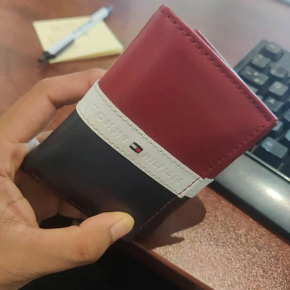 Tommy Hilfiger Men's Genuine Leather Slim Trifold Wallet with ID Window